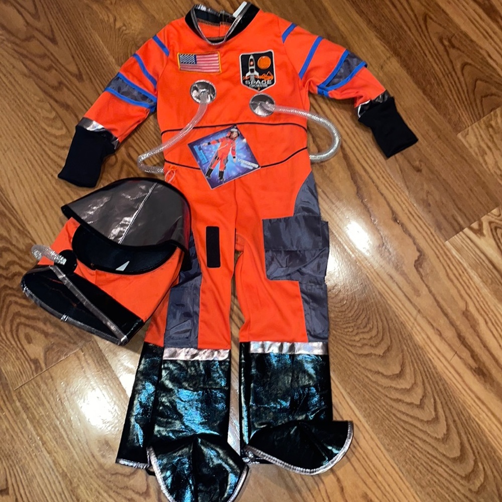 Halloween costume NWT astronaut space size 3-4 “dress up” Adventure Factory